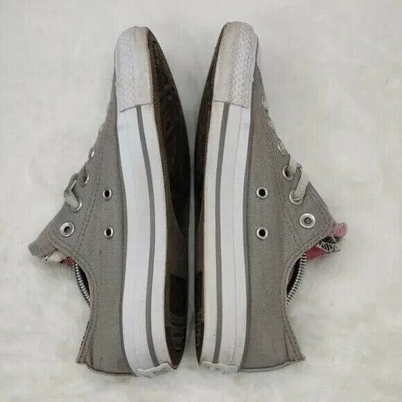 Gray canvas NYC Converse sz 7 - Picture 4 of 9